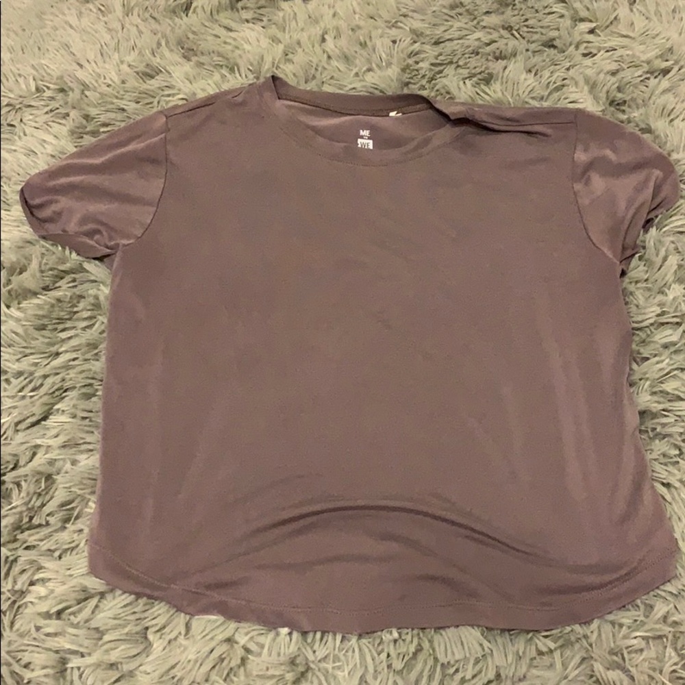 purple tshirt